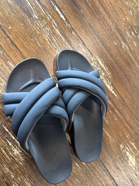 OluKai Women's Padded Slide Sandals